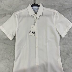 Zara men’s white short sleeve buttonup size M